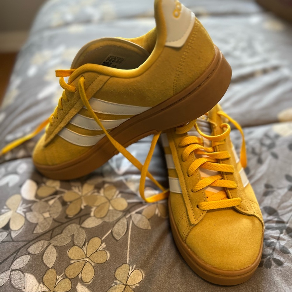 Adidas women shoes